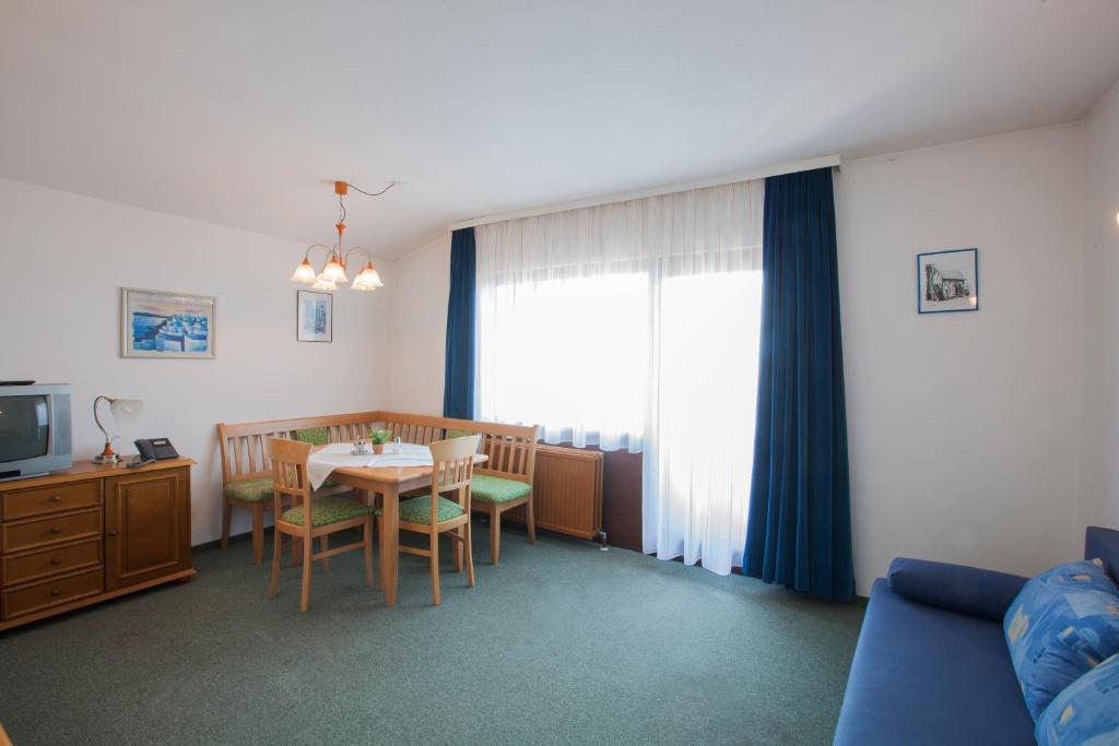 Hotel Altmuensterhof Chambre photo