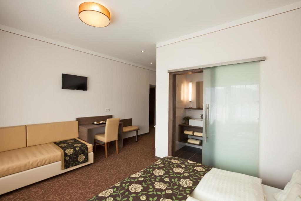 Hotel Altmuensterhof Chambre photo